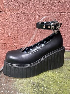 New Lamoda Black Platform Creeper Ankle Strap Shoes Size 7